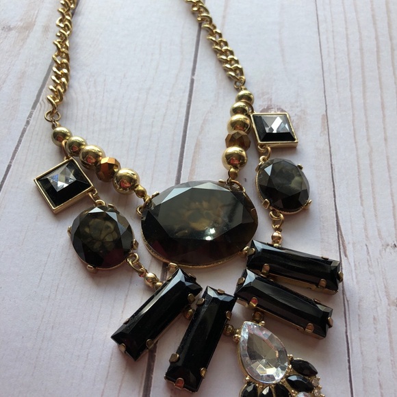 Vintage Vibe Statement Necklace! - Picture 6 of 6